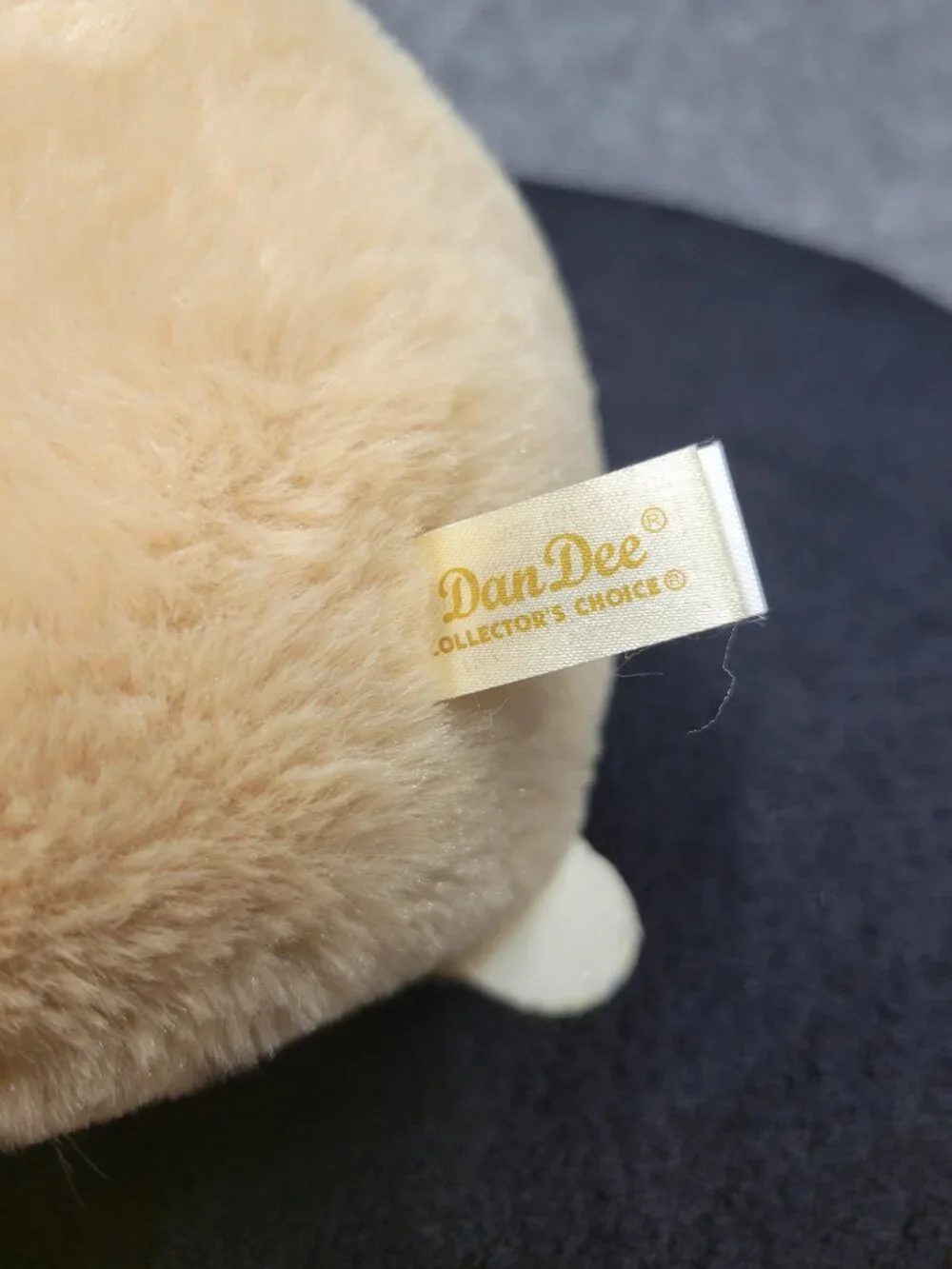 Dan Dee sloth tan